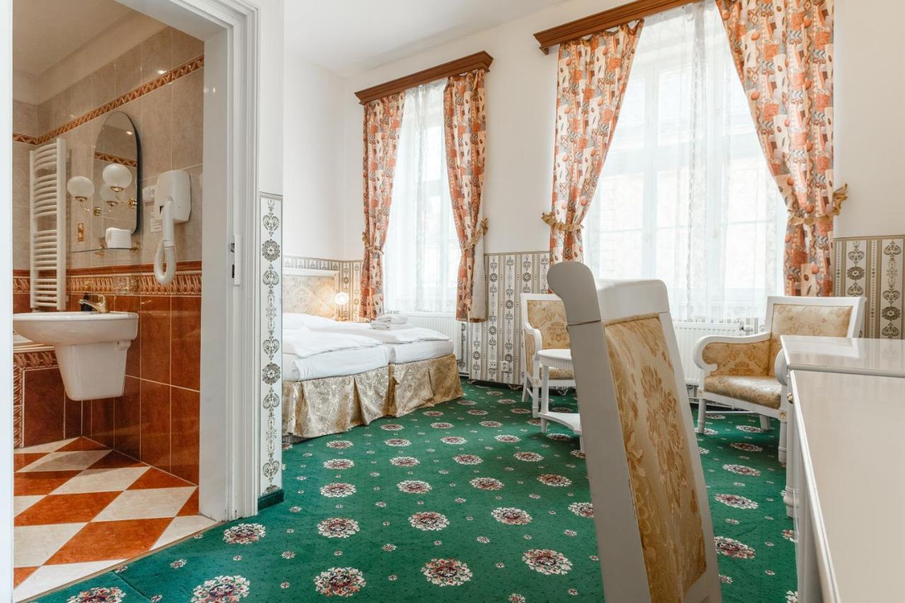 Hotel Klarinn Prague Castle Exterior foto